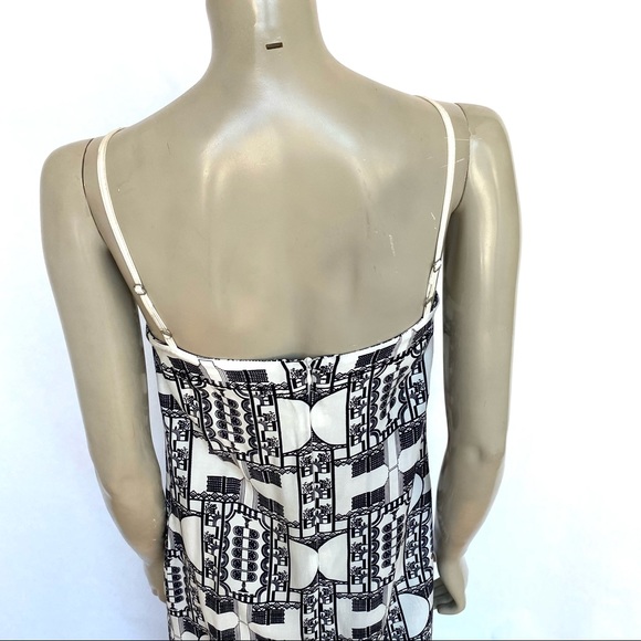 MAURIE & EVE RETRO PRINT MAXI DRESS - Picture 8 of 14